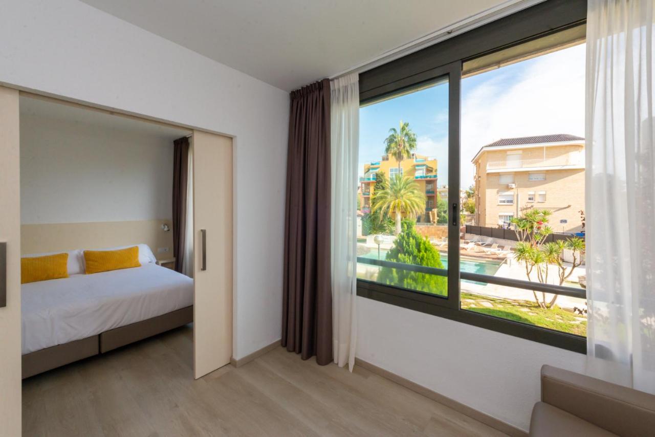Atenea Park Suites & Apartments Vilanova i la Geltrú Exterior foto