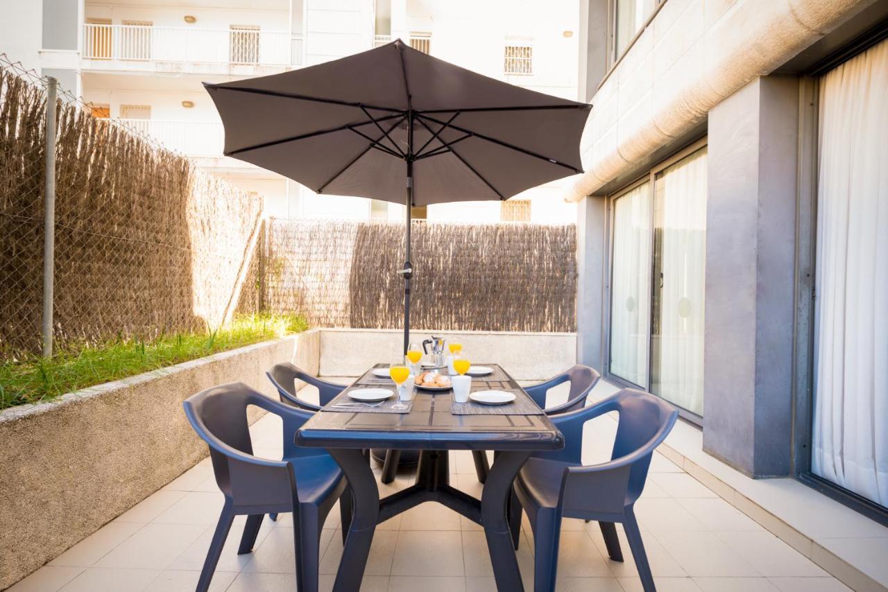 Atenea Park Suites & Apartments Vilanova i la Geltrú Exterior foto