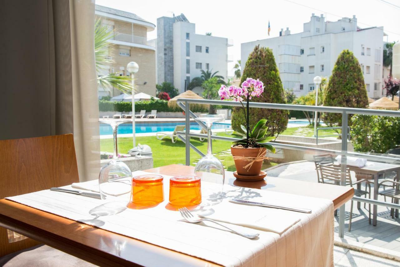 Atenea Park Suites & Apartments Vilanova i la Geltrú Exterior foto