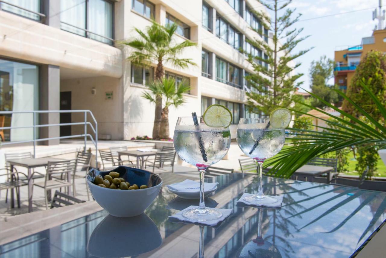 Atenea Park Suites & Apartments Vilanova i la Geltrú Exterior foto